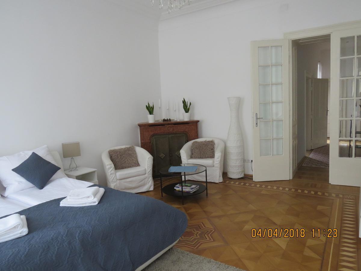 Ferienwohnungen Spittelberg Schrankgasse Виена Екстериор снимка